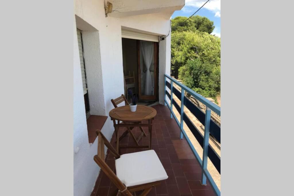 El Faro Apartaments Platja Llarga-Les Salines-Tgn Tarragona Exterior foto