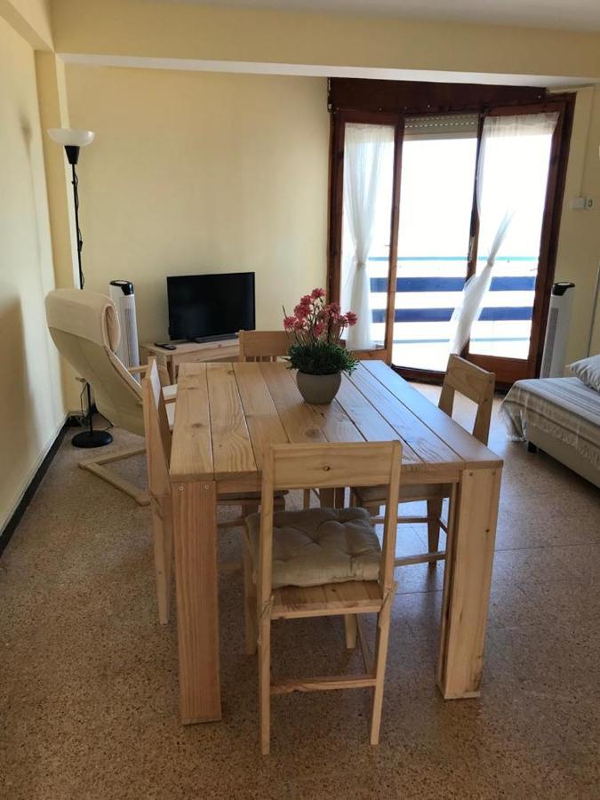 El Faro Apartaments Platja Llarga-Les Salines-Tgn Tarragona Exterior foto