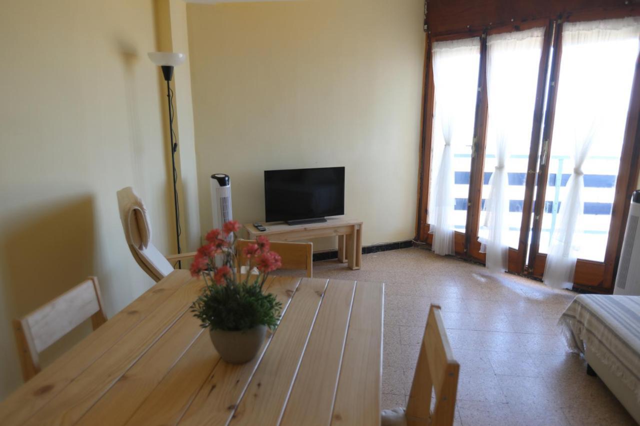 El Faro Apartaments Platja Llarga-Les Salines-Tgn Tarragona Exterior foto
