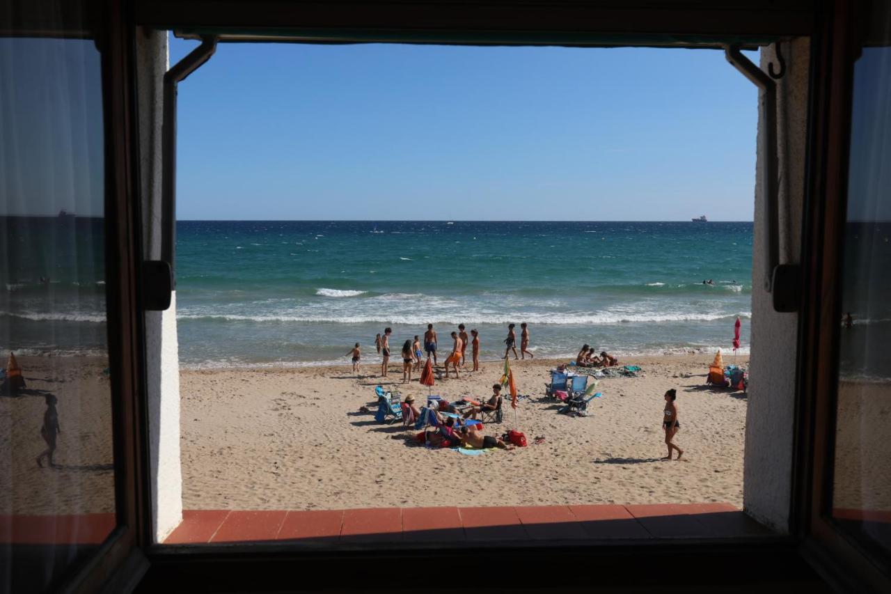 El Faro Apartaments Platja Llarga-Les Salines-Tgn Tarragona Exterior foto